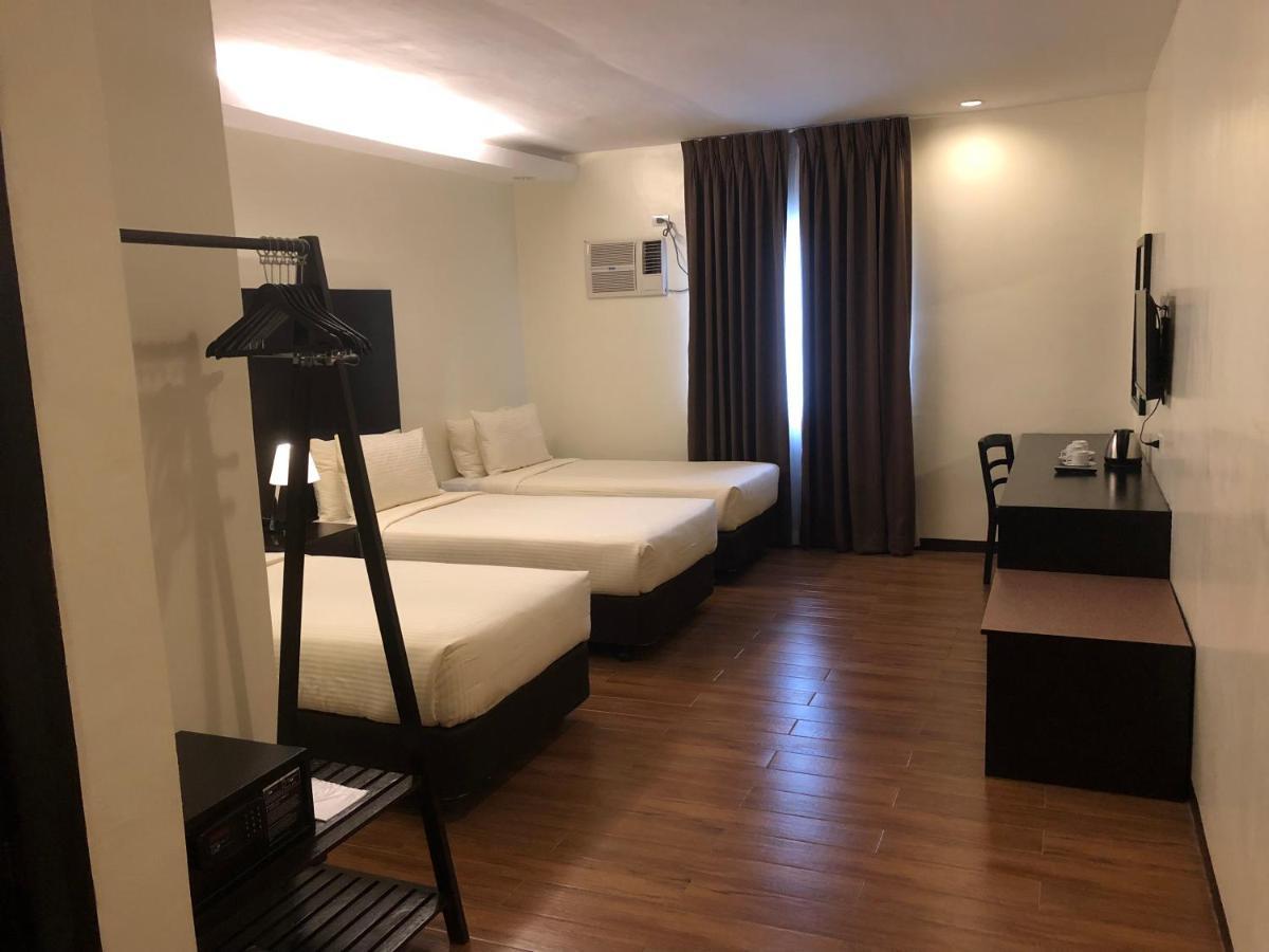 Pina Suites Ormoc Εξωτερικό φωτογραφία