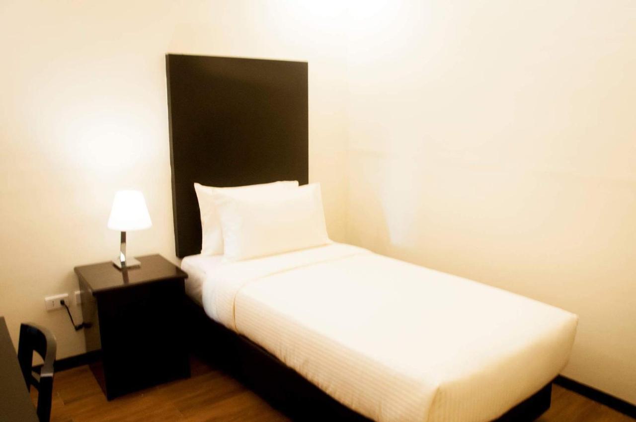 Pina Suites Ormoc Εξωτερικό φωτογραφία