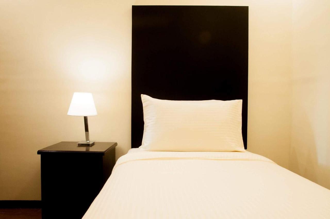 Pina Suites Ormoc Εξωτερικό φωτογραφία